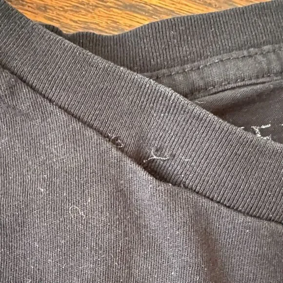 Bravado Black Queen Official Merch Tee (size L but fits like a S) - Picture 5 of 5